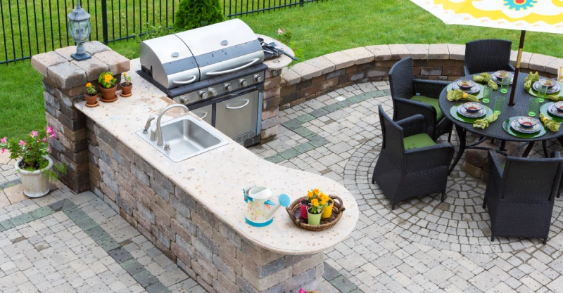 outdoor kitchen construction in cleveland